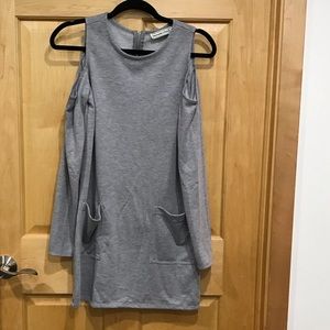 BOGO Abercrombie & Fitch Gray cold shoulder dress
